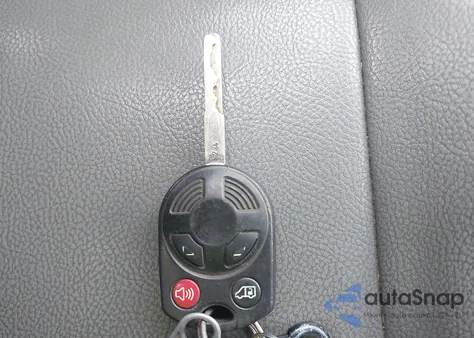 2016 Ford Transit z USA, uszkodzony, nr VIN 1FTYE1YM2GKA08715